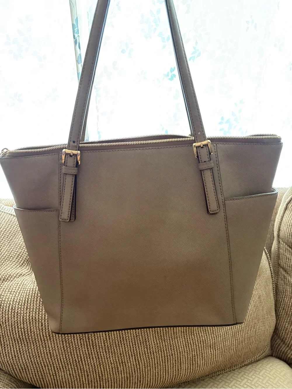 Michael Kors Taupe Saffiano Leather Tote Bag Like New!
